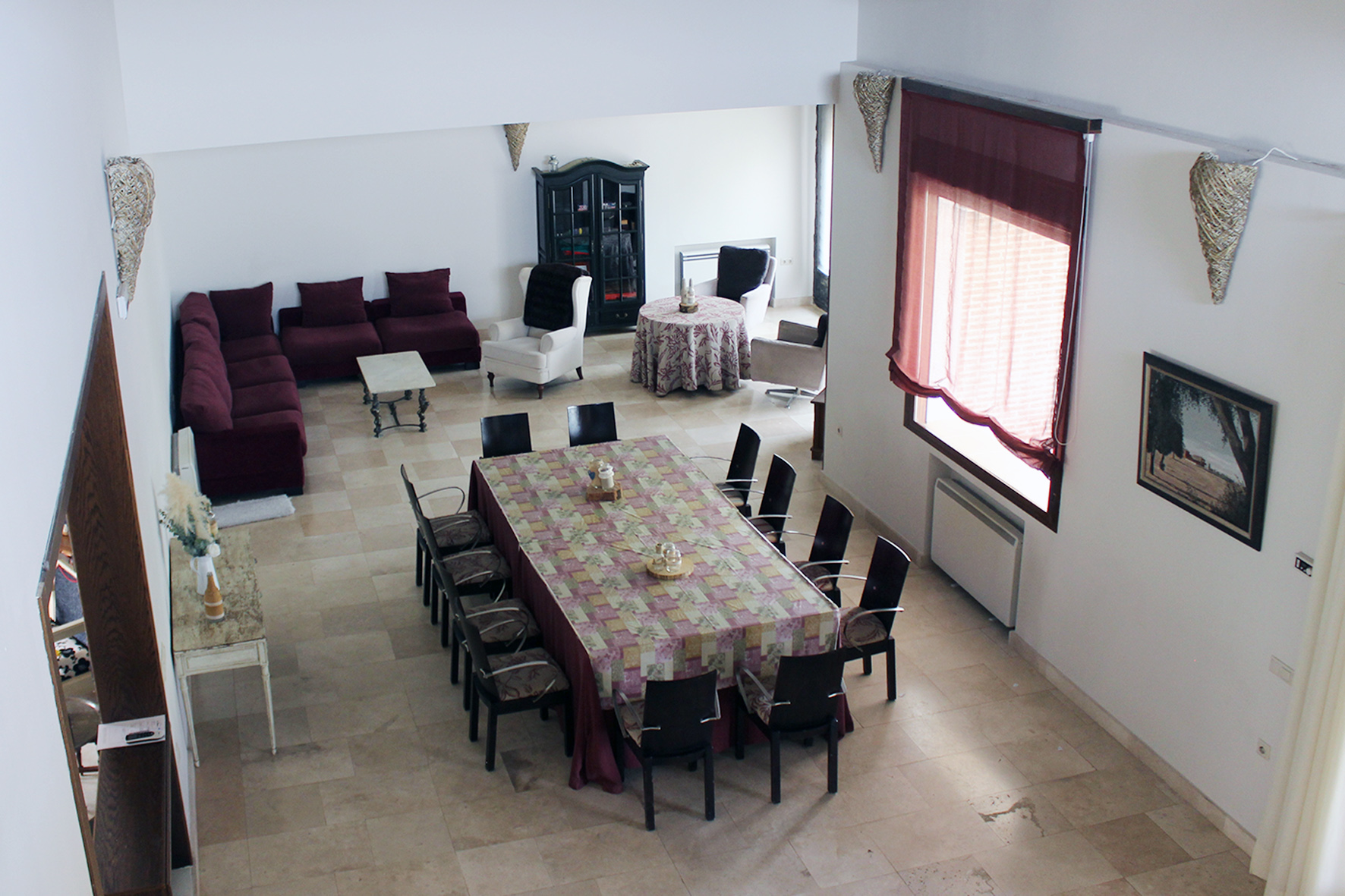 Salón 100 m²
